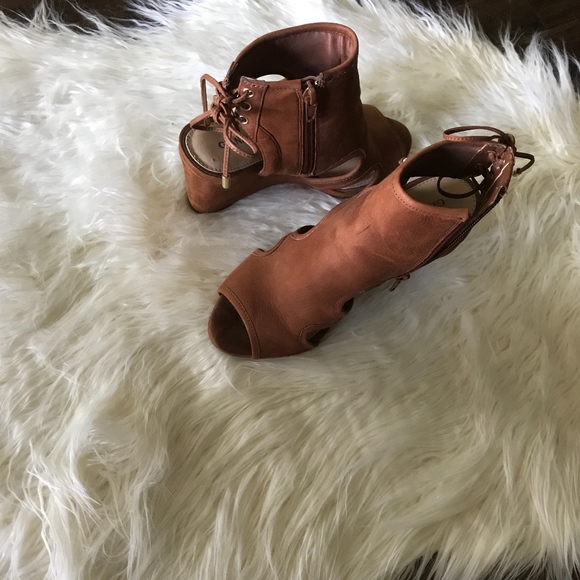 Gianni Bini Peep Toe Booties - Picture 2 of 2